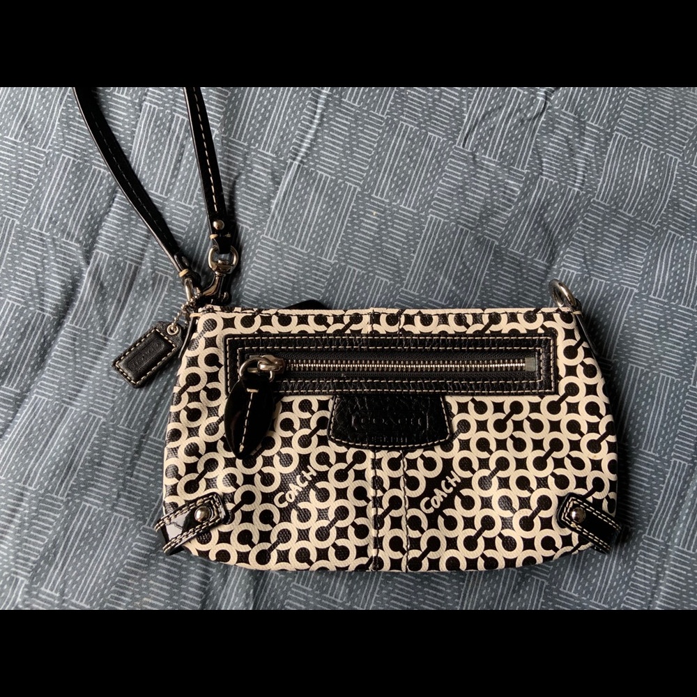 Coach medium sized wristlet